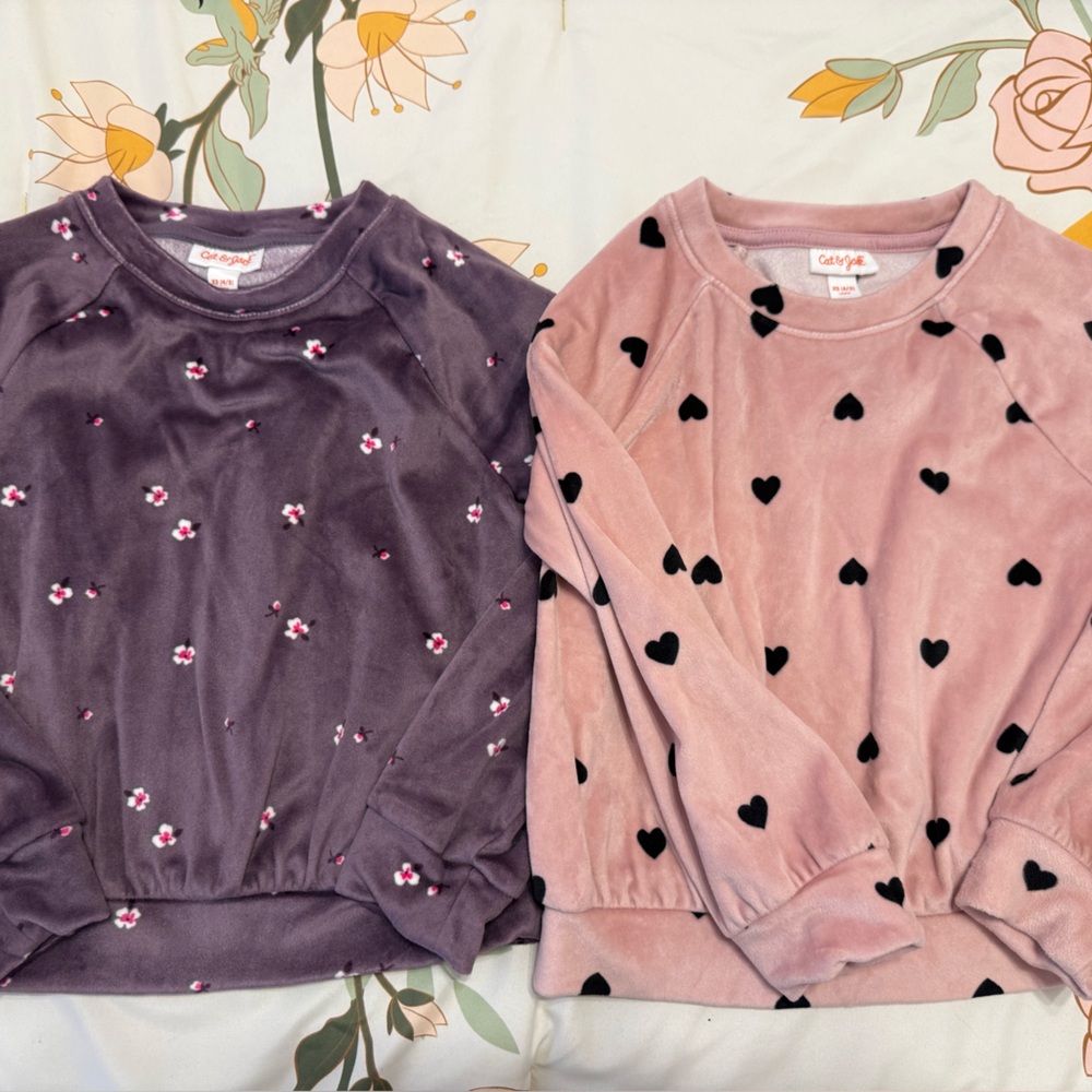 2 Cat & Jack Kids Velour Tops - Purple and Pink size 4/5